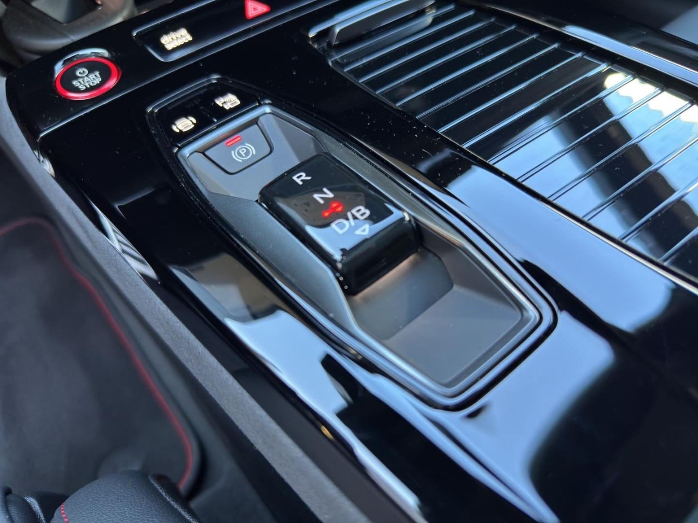 Bild über Audi A6 Sportback e-tron S line business e-tron performance 270 kW - für weitere Informationen kontaktieren Sie den Audi Partner