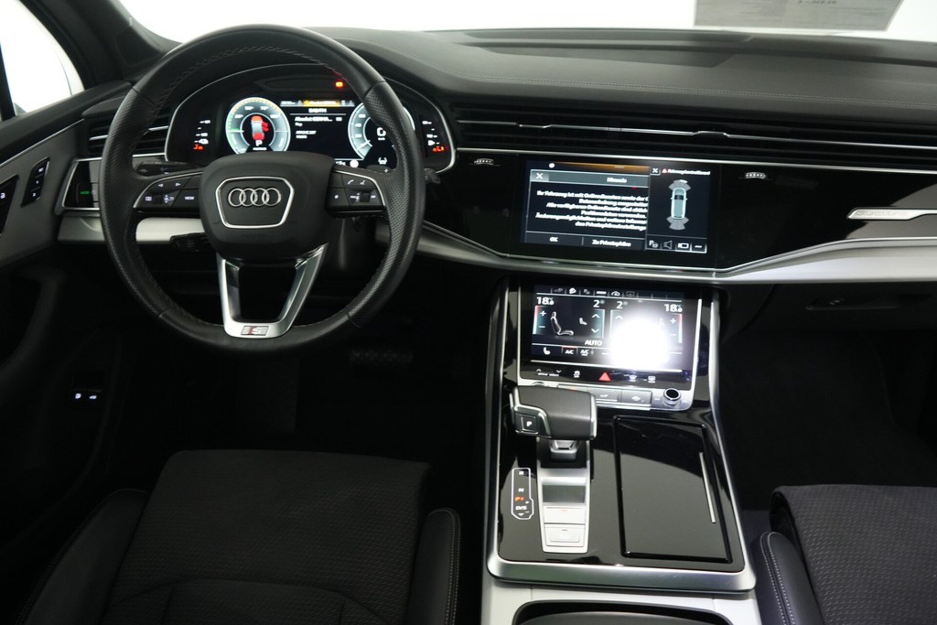Audi Q7 SUV TFSI e S line