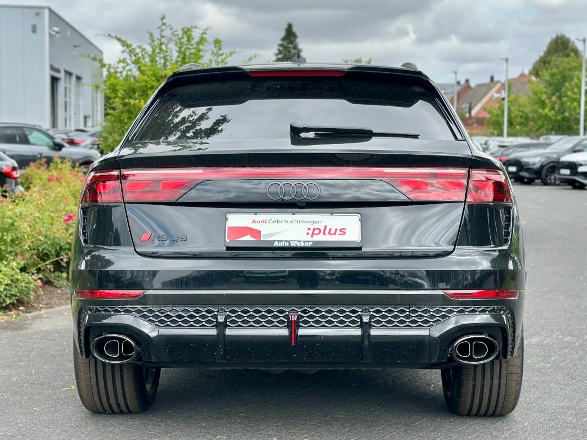 Audi RS Q8 SUV performance