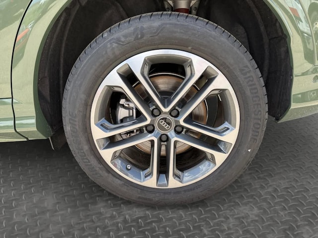 2026 Audi Q5 Premium - Photo 9