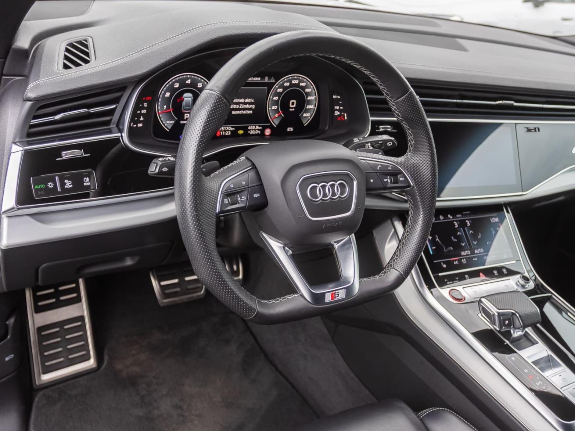Audi SQ8 SUV