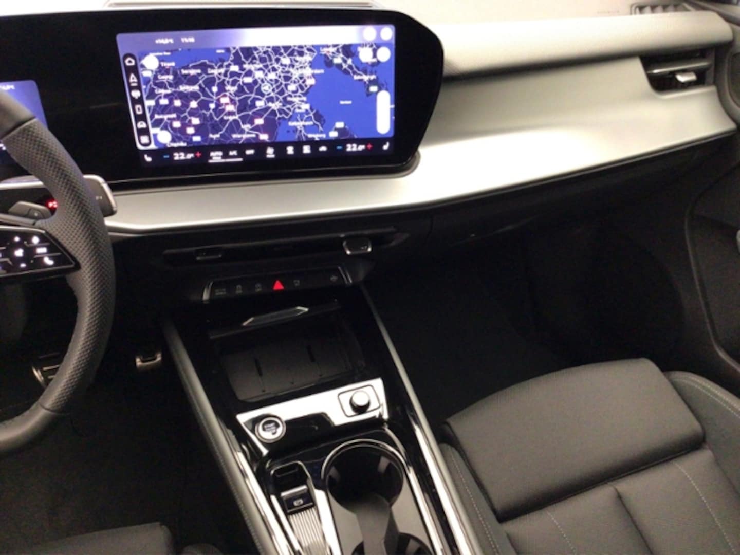 Bild über Audi Q3 SUV TFSI 110 kW S tronic - für weitere Informationen kontaktieren Sie den Audi Partner