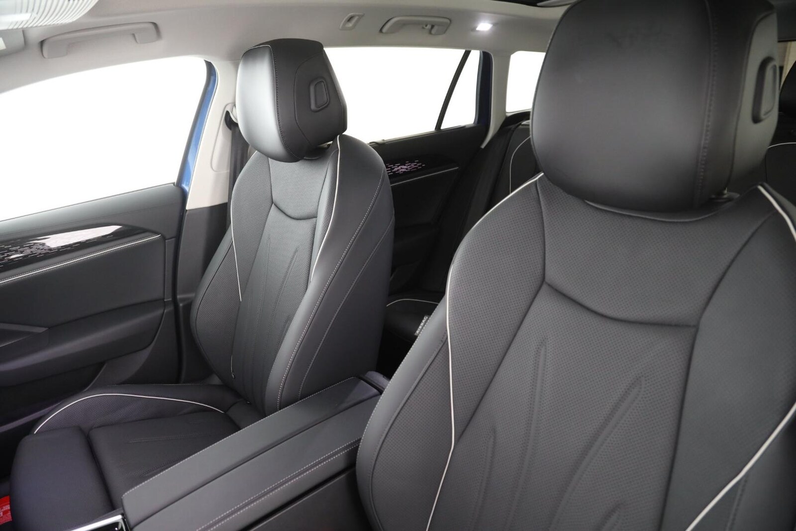Volkswagen Passat – Bild 12