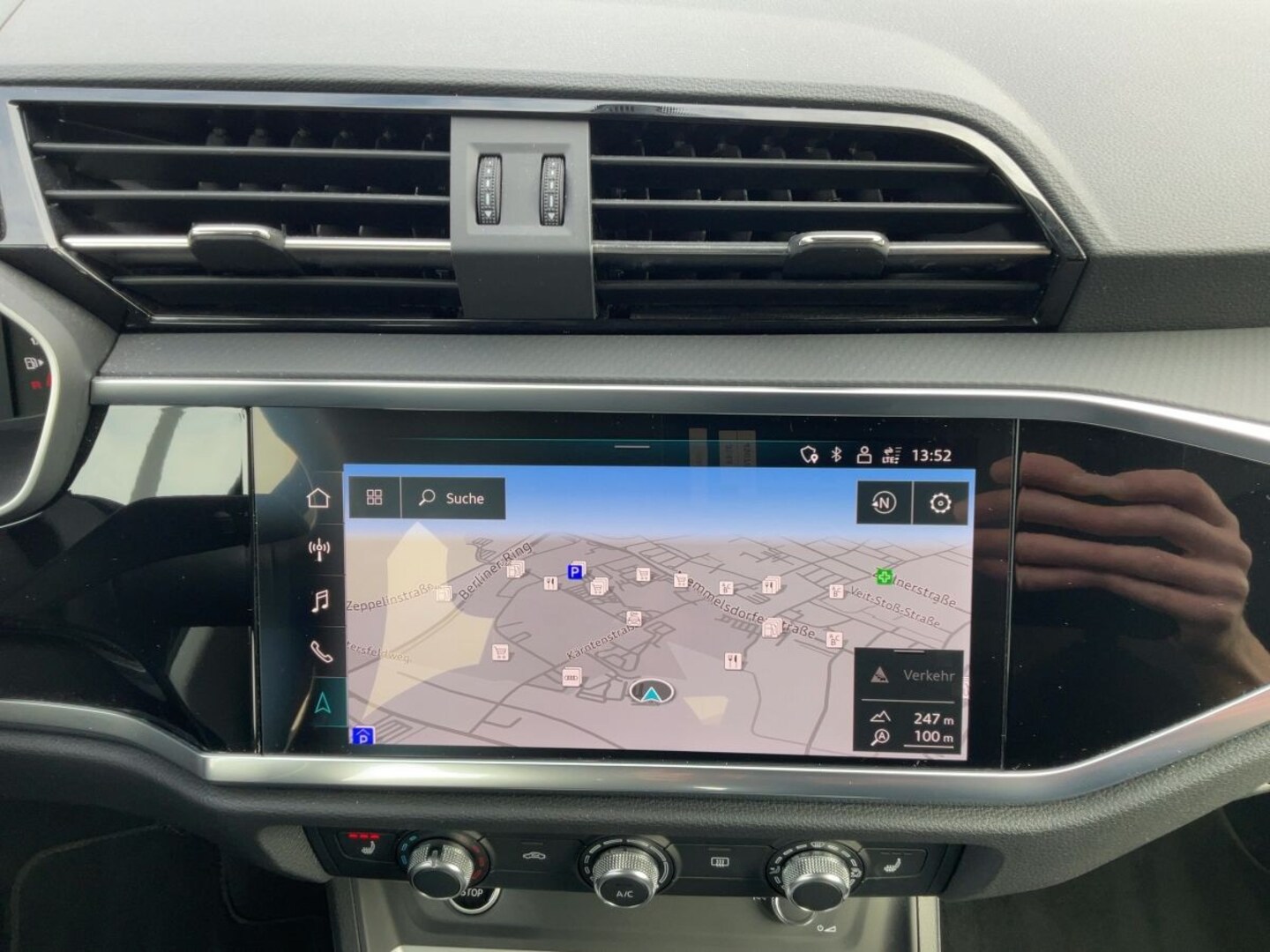 Bild über Audi Q3 35 TFSI S tronic - für weitere Informationen kontaktieren Sie den Audi Partner