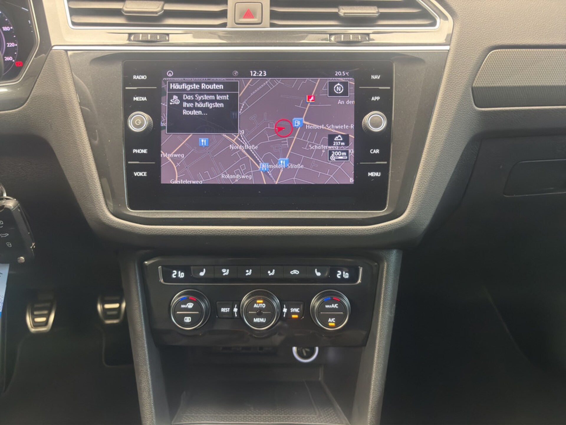 Volkswagen Tiguan IQ.DRIVE