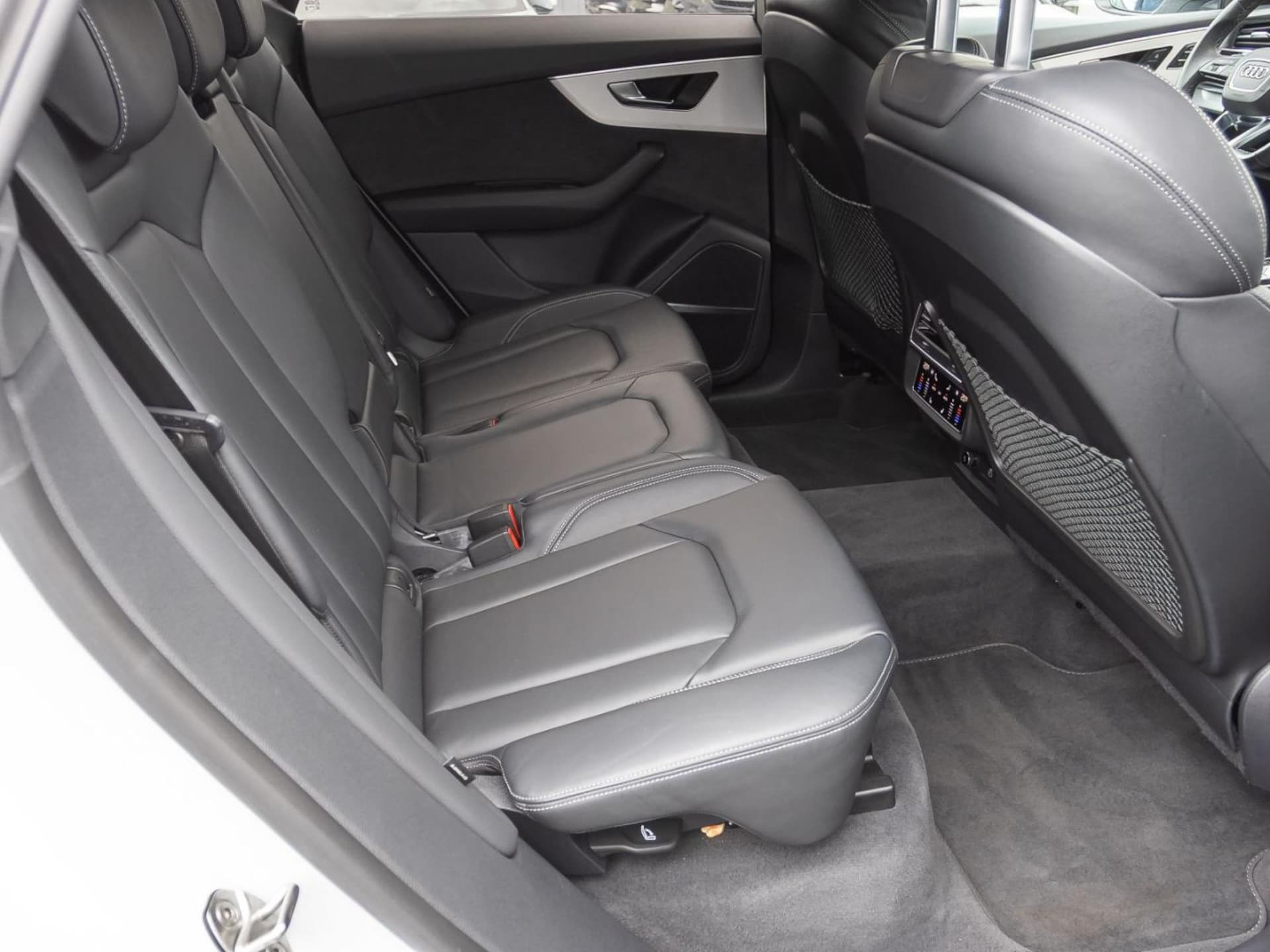 Audi SQ8 SUV