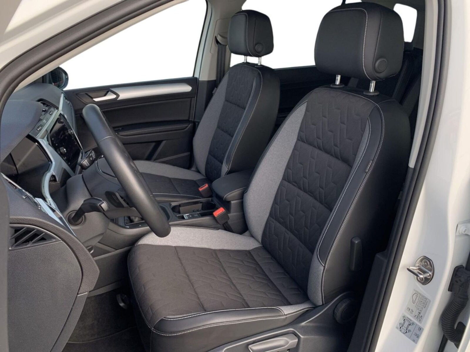 Volkswagen Touran – Bild 10