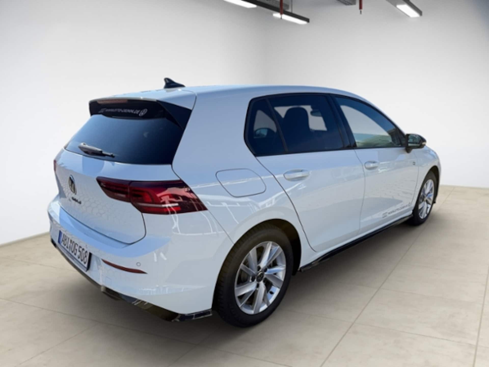 Volkswagen Golf R-Line