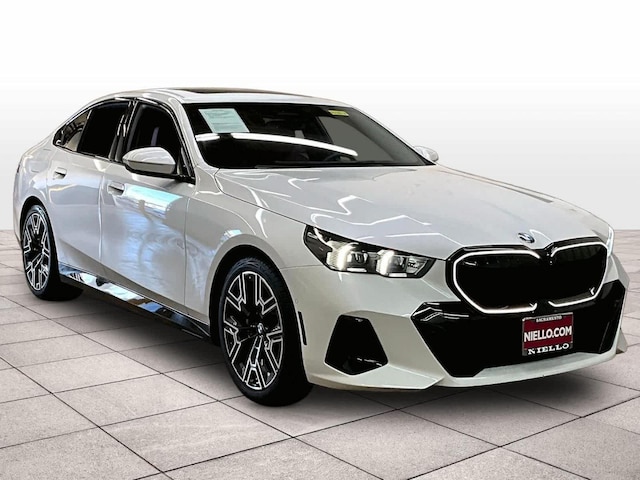 2026 BMW 530i