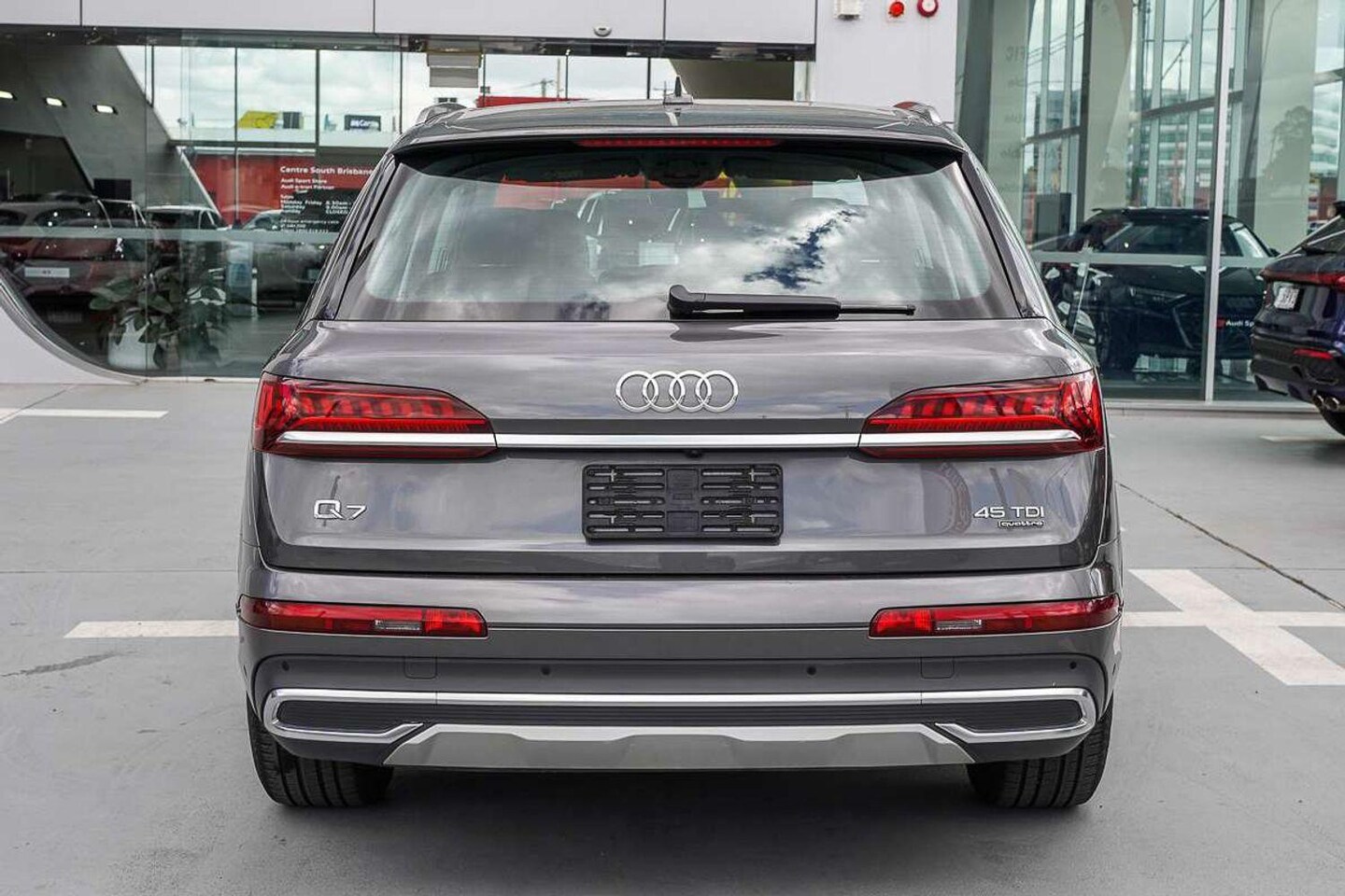 Image about Audi Q7 45 TDI quattro tiptronic