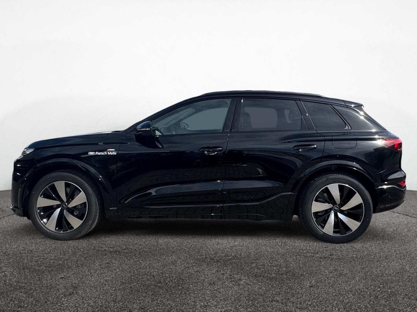 Bild über Audi Q6 SUV e-tron e-tron performance - für weitere Informationen kontaktieren Sie den Audi Partner