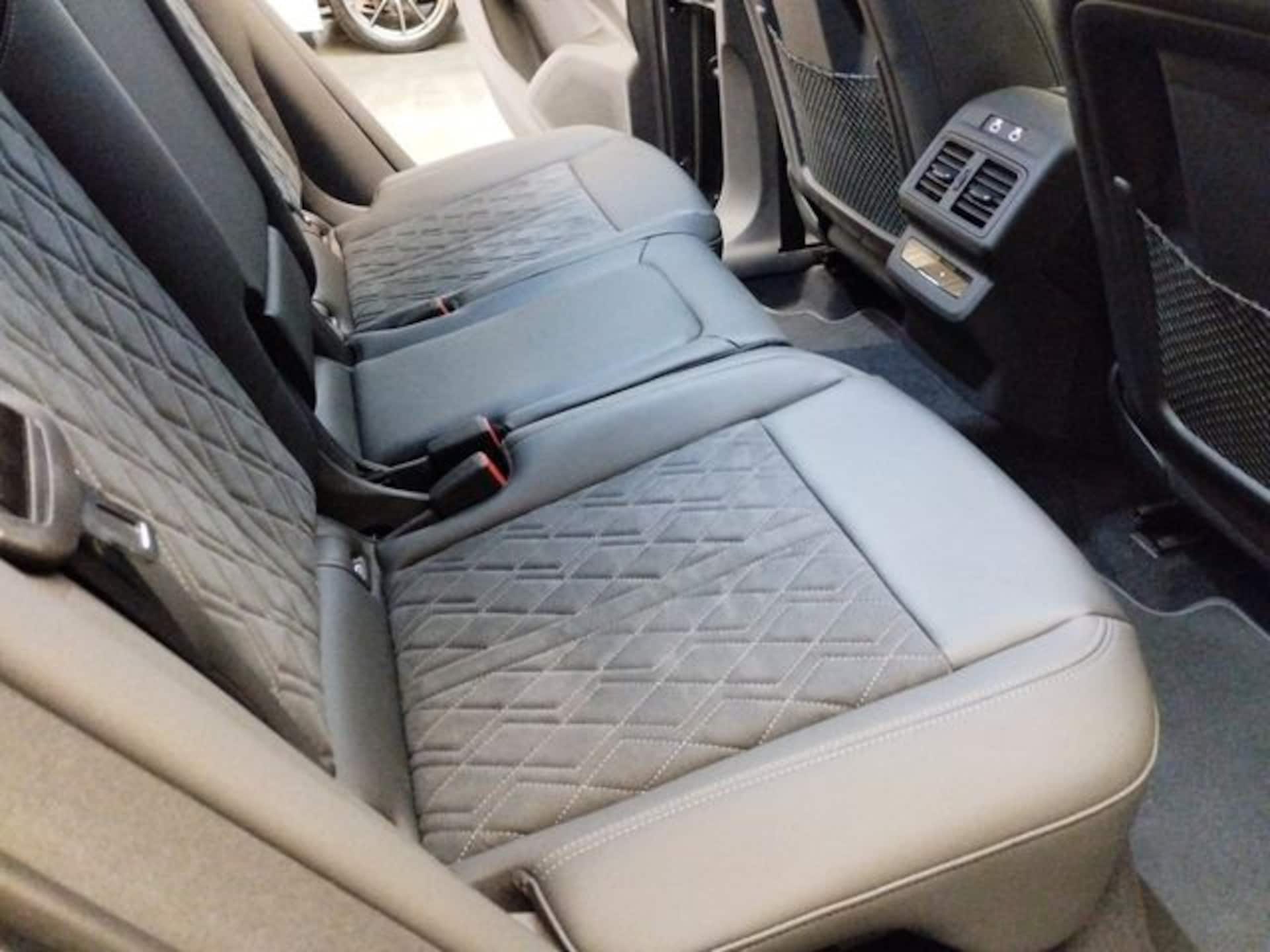 Audi Q5 Sportback edition one