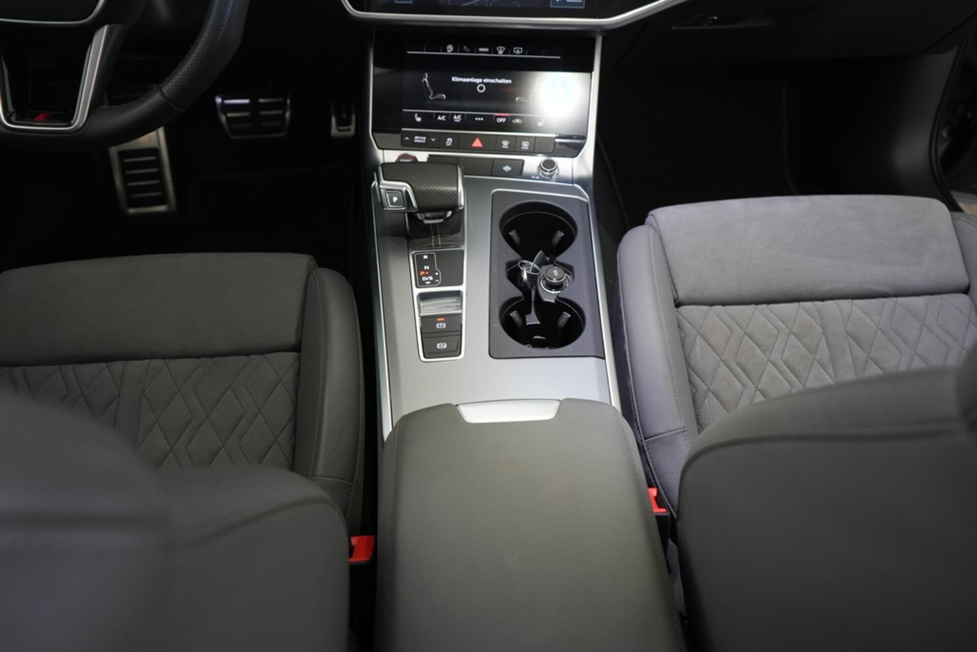 Audi S6 Avant