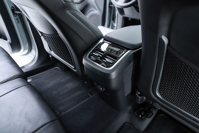 2025 Volvo XC90 Ultra - Photo 39