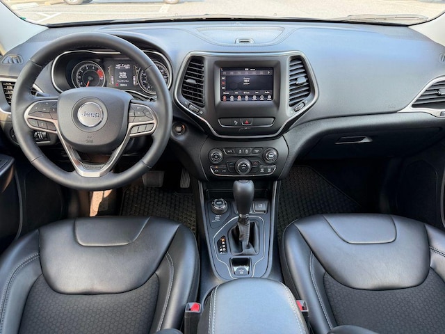 2020 Jeep Cherokee