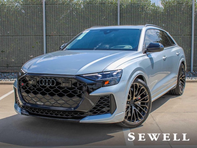 2026 Audi RS Q8 SUV performance