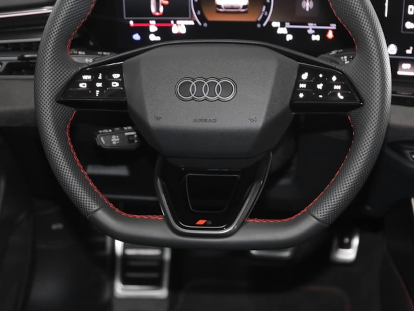 Bild über Audi A6 Avant TFSI quattro 270 kW S tronic - für weitere Informationen kontaktieren Sie den Audi Partner