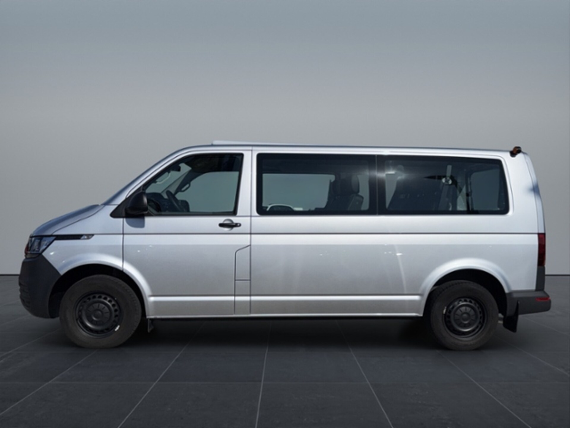 Volkswagen T6.1 Transporter Kombi langer Radstand