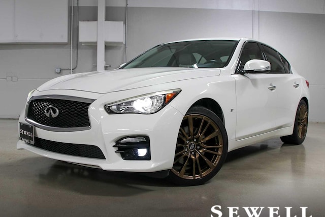 Photo of 2015 Infiniti Q50 