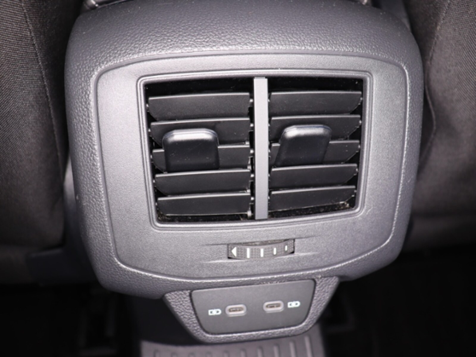 Volkswagen T-Roc – Bild 12