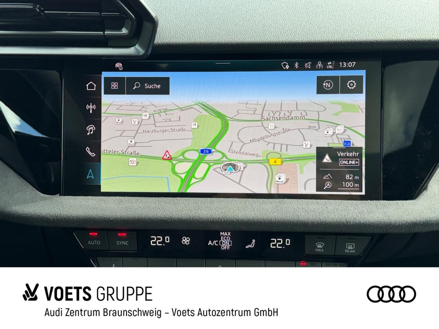 Bild über Audi RS 3 Limousine TFSI quattro 294 kW S tronic - für weitere Informationen kontaktieren Sie den Audi Partner