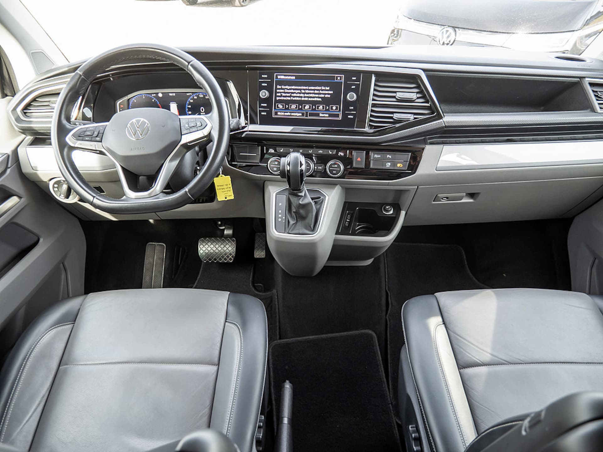 Volkswagen T6.1 Caravelle langer Radstand Highline