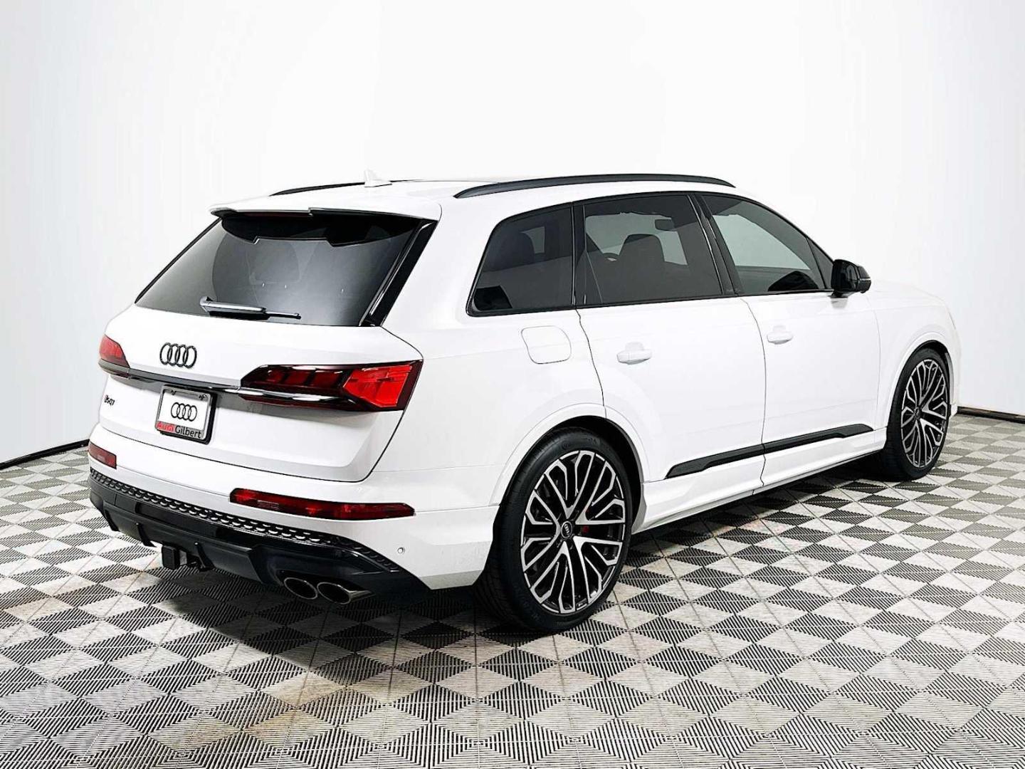 2026 Audi SQ7 Prestige - Photo 7