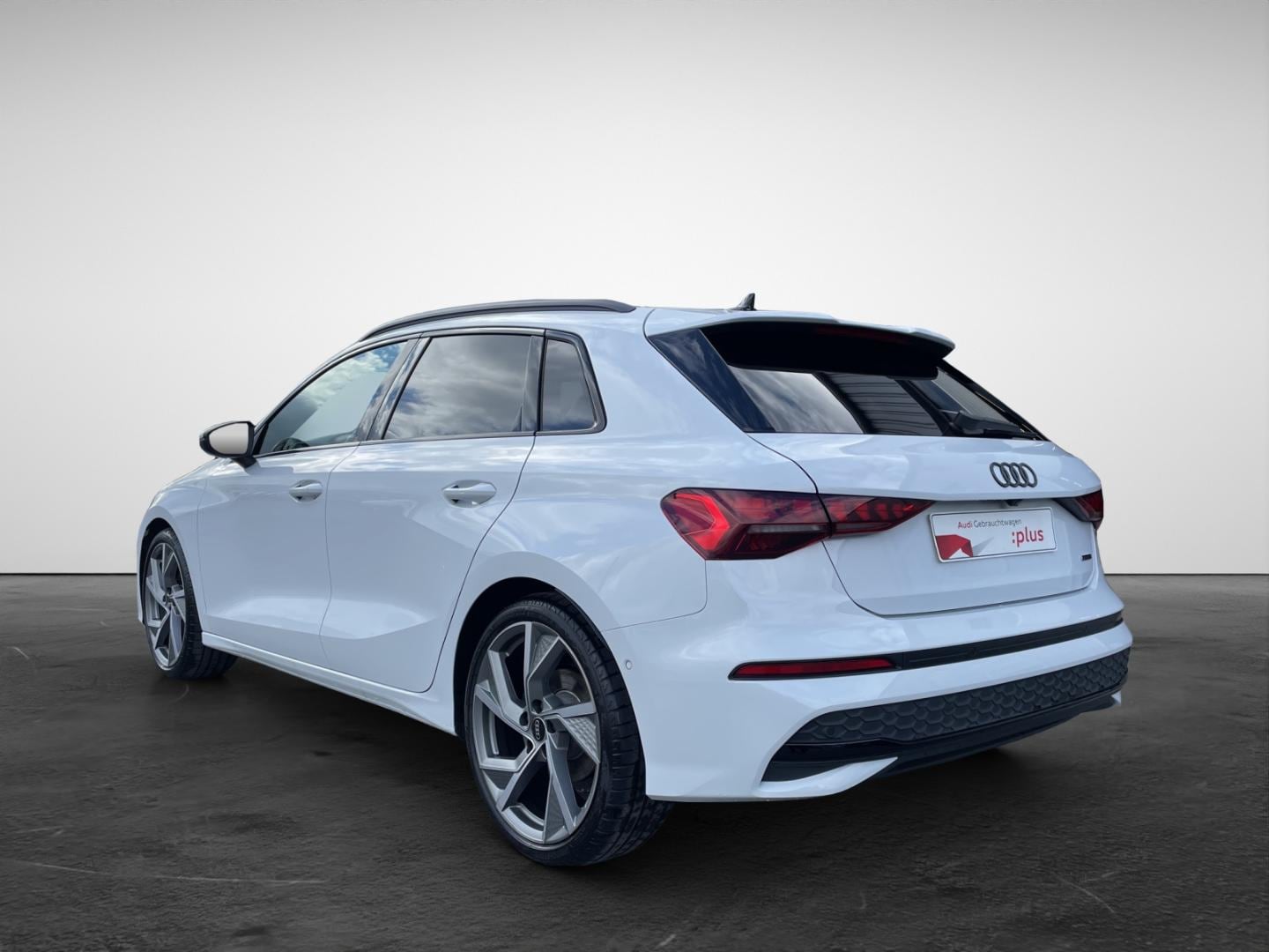 Bild über Audi A3 Sportback TFSI quattro S tronic - für weitere Informationen kontaktieren Sie den Audi Partner