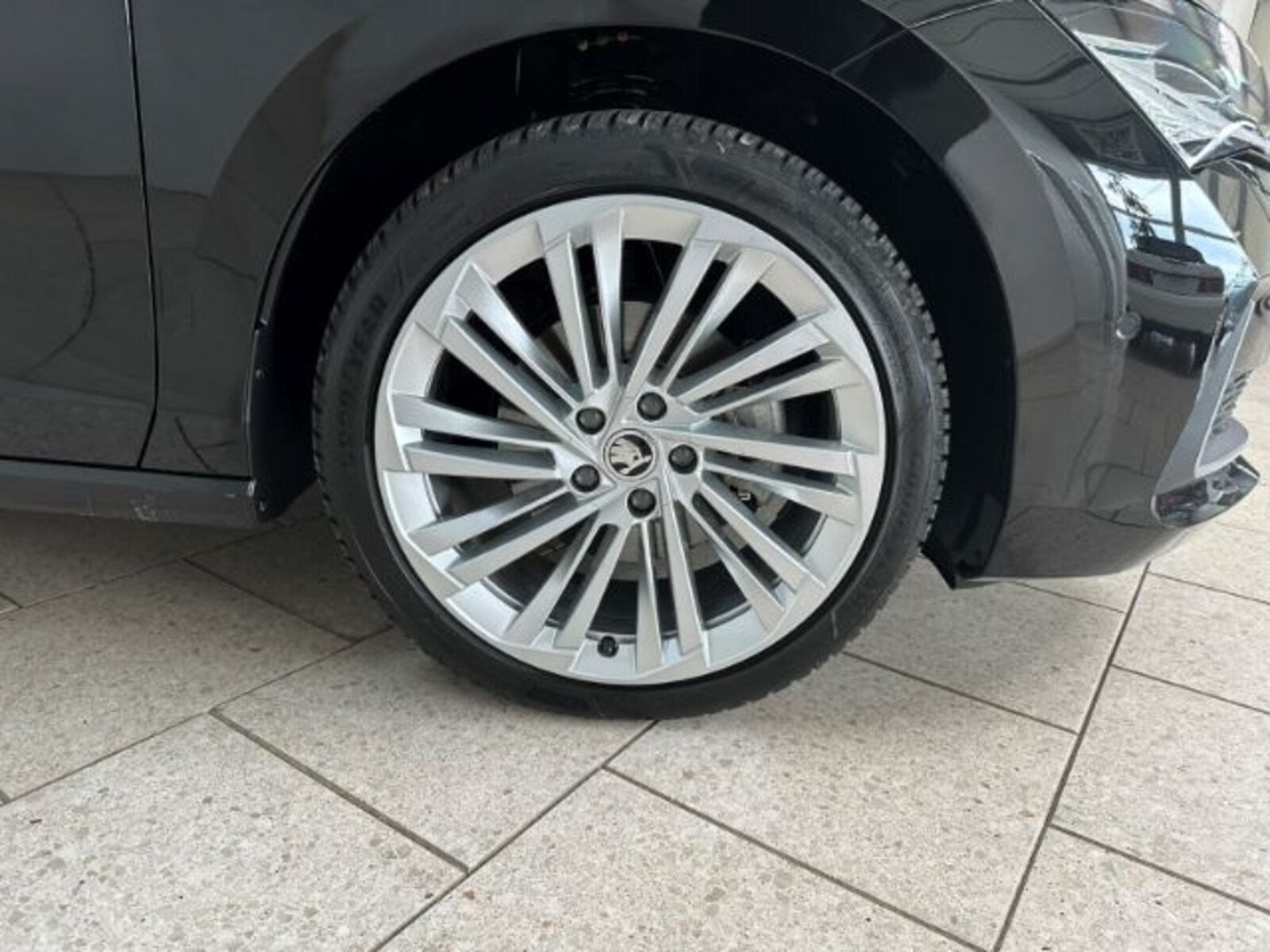 Škoda Superb Combi – Bild 21