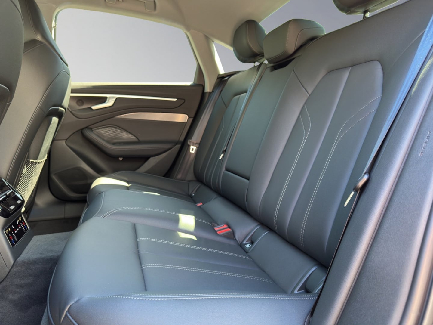 Bild über Audi A6 Limousine TFSI 150 kW S tronic - für weitere Informationen kontaktieren Sie den Audi Partner