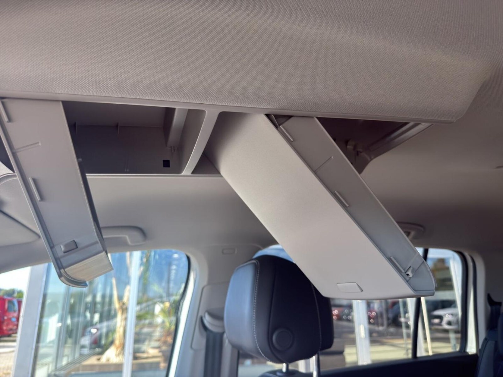 Volkswagen Touran – Bild 19