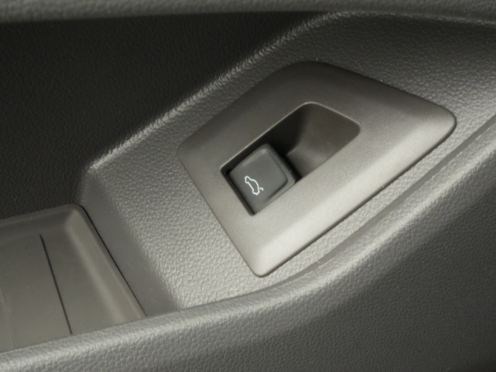 Volkswagen Multivan Langversion – Bild 17