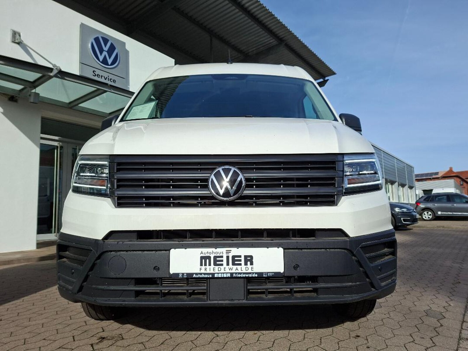 Volkswagen Crafter Kasten mittlerer Radstand – Bild 2