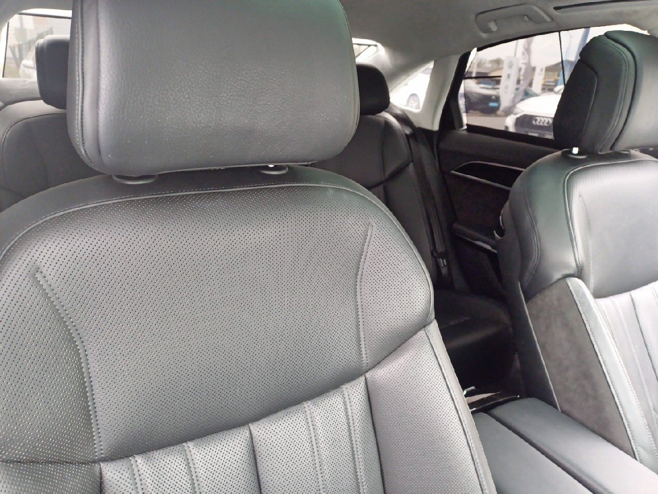 Image about Audi A8 Avus Extended 50 TDI quattro 210 kW (286 ch) tiptronic