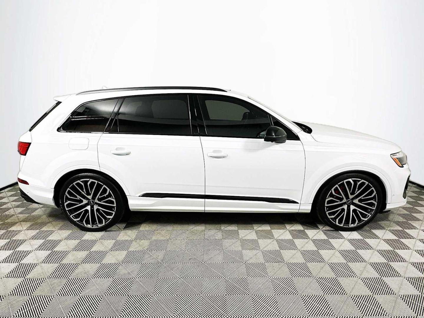 2026 Audi SQ7 Prestige - Photo 8