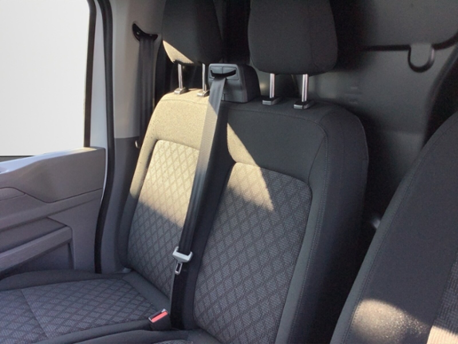 Volkswagen Transporter Kasten kurzer Radstand – Bild 11