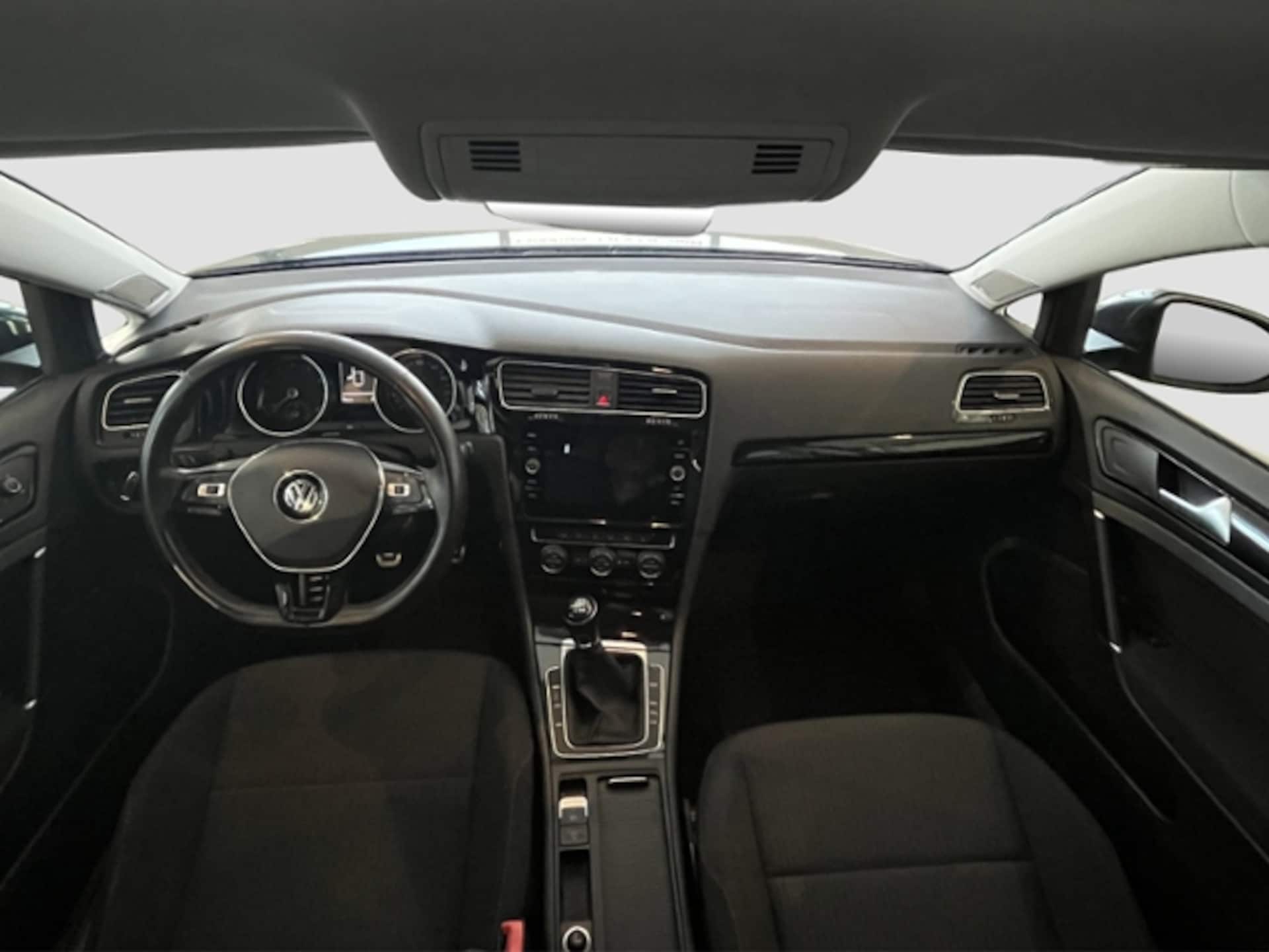 Volkswagen Golf SOUND