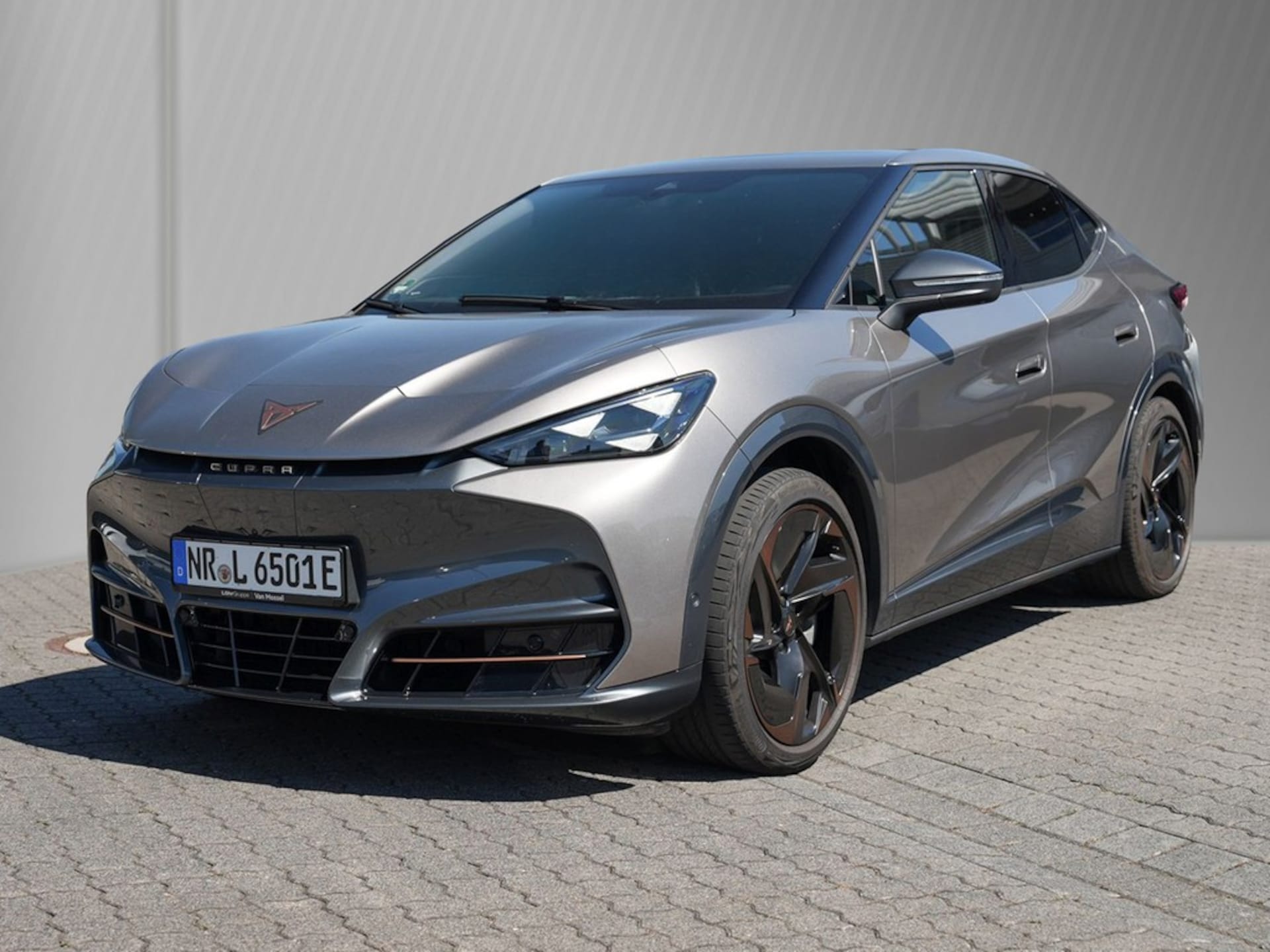 CUPRA Tavascan VZ