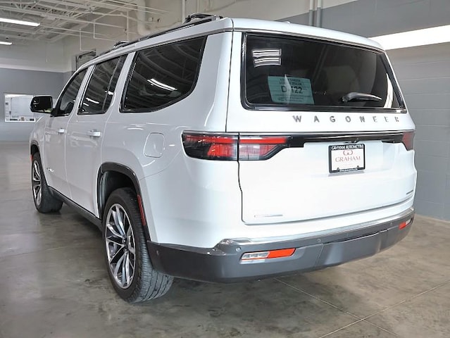 2022 Jeep Wagoneer
