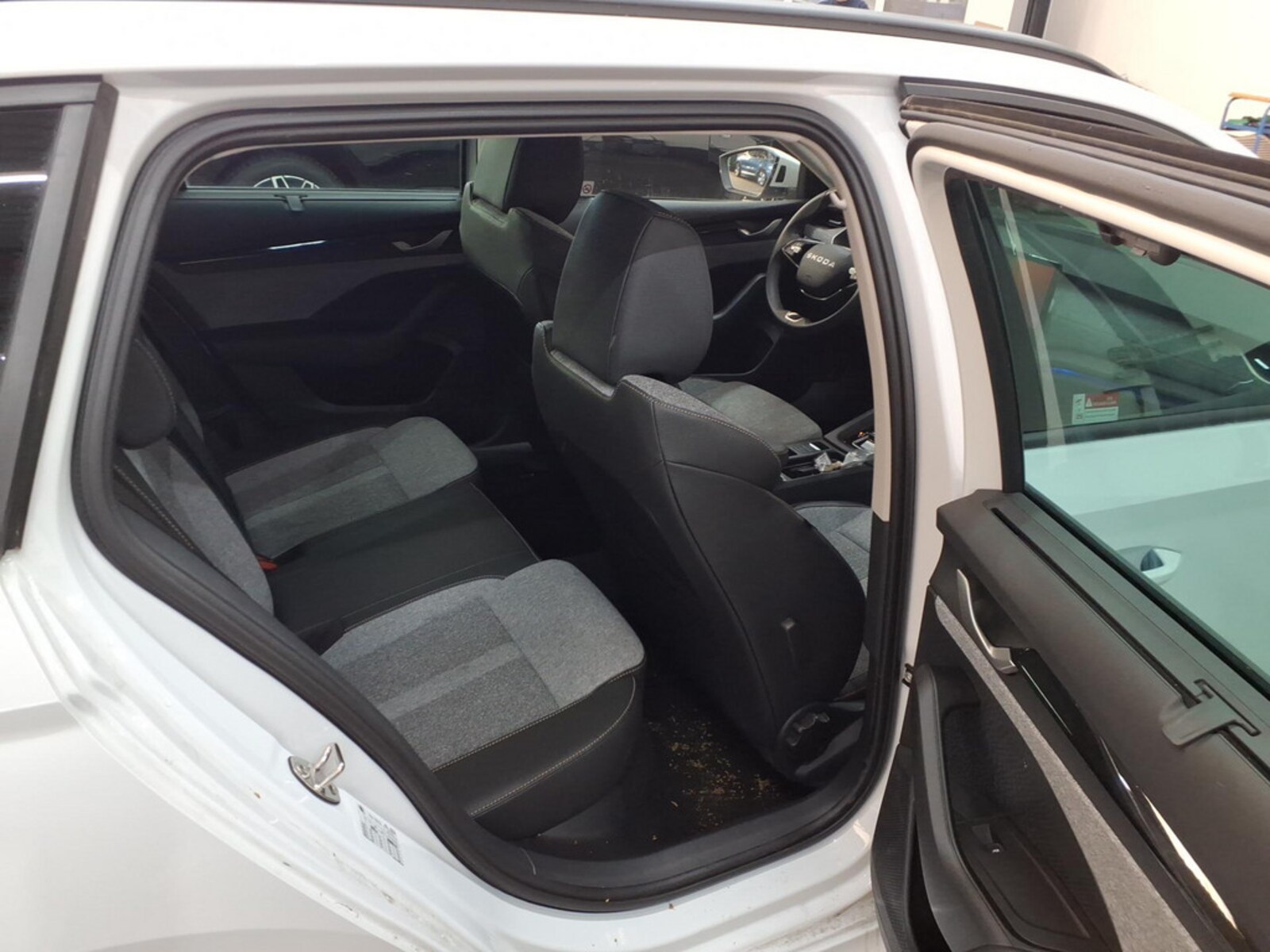 Škoda Octavia Combi – Bild 8