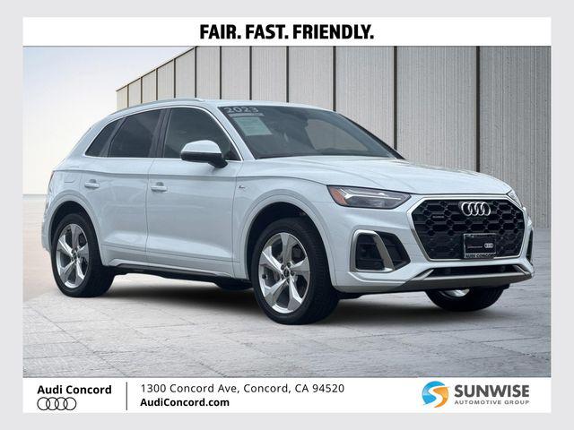 2023 Audi Q5 45 Premium Plus's photo