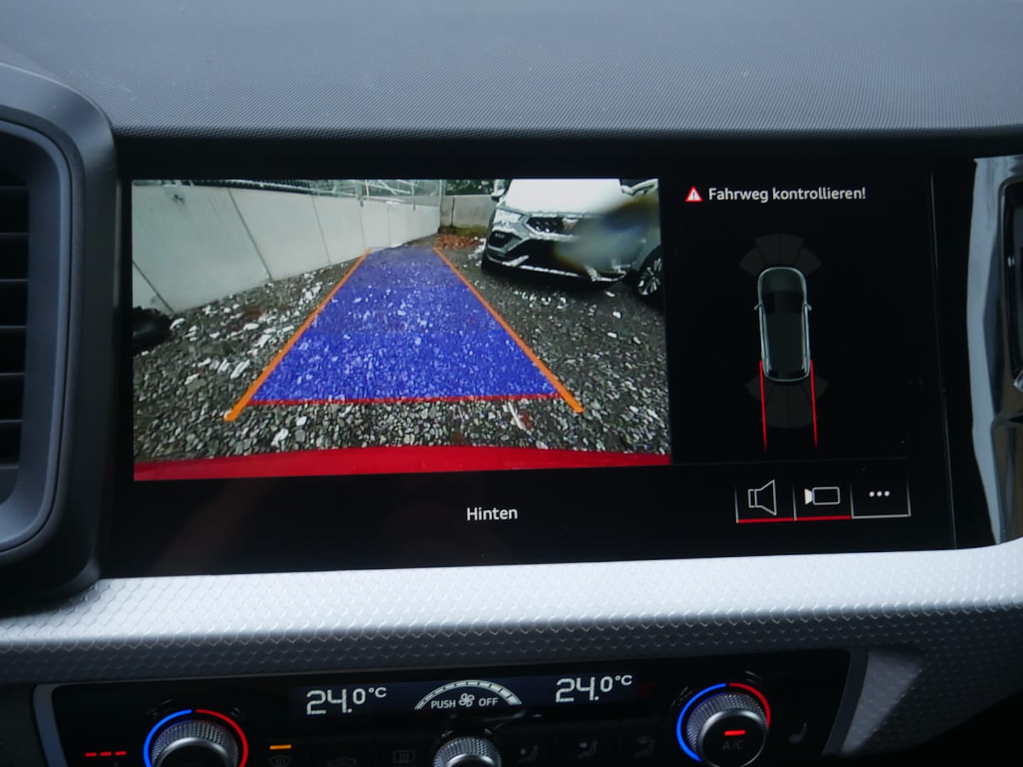 Bild über Audi A1 Sportback S line 35 TFSI S tronic - für weitere Informationen kontaktieren Sie den Audi Partner