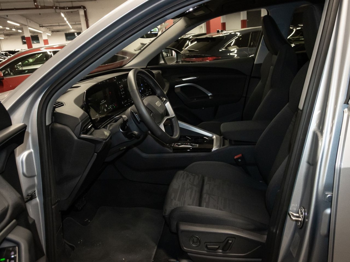 Bild über Audi Q5 Sportback TDI quattro 150 kW S tronic - für weitere Informationen kontaktieren Sie den Audi Partner