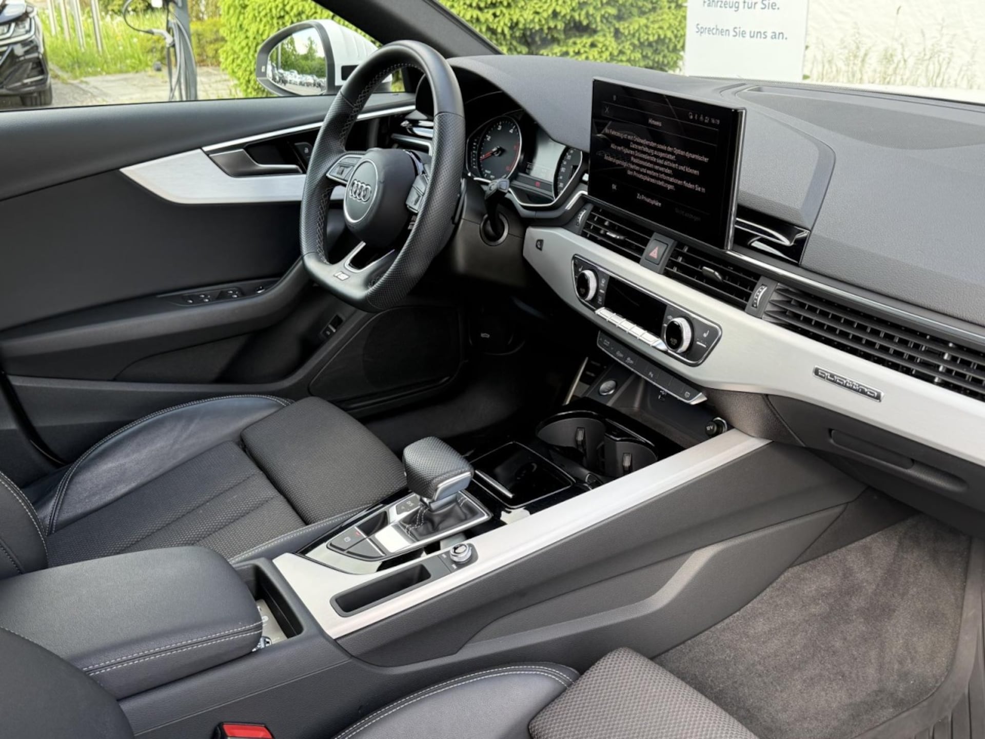 Audi A4 Avant S line