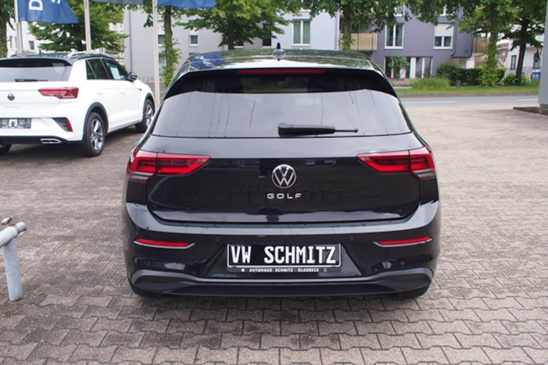Volkswagen Golf Life