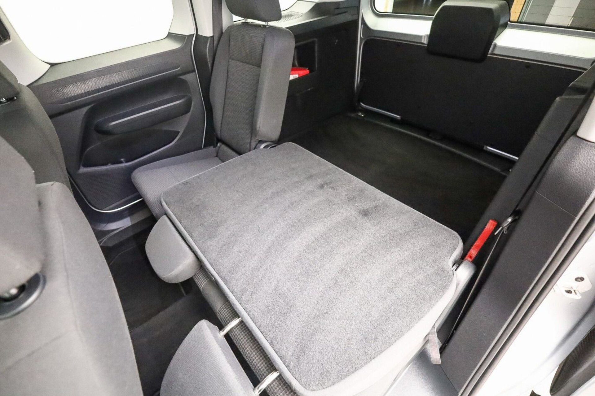 Volkswagen Caddy Basis-Modell