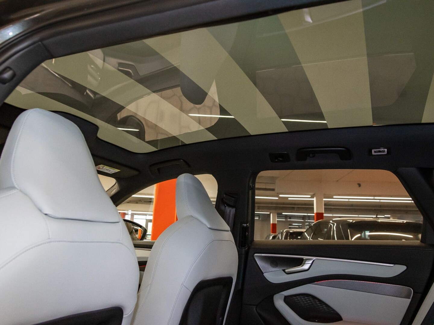 Bild über Audi A6 Avant TDI quattro 150 kW S tronic - für weitere Informationen kontaktieren Sie den Audi Partner