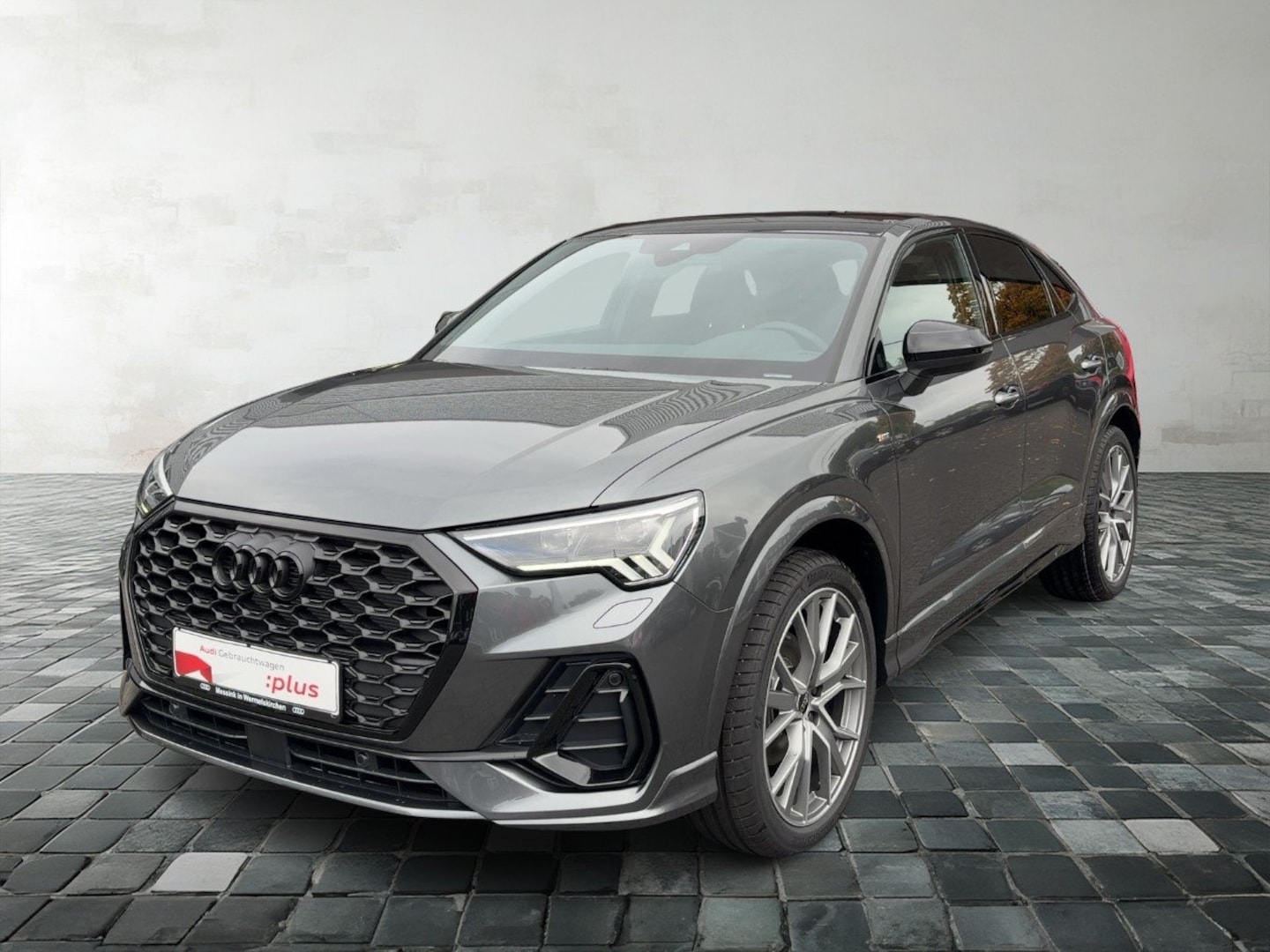 Bild über Audi Q3 Sportback S line 35 TFSI S tronic - für weitere Informationen kontaktieren Sie den Audi Partner