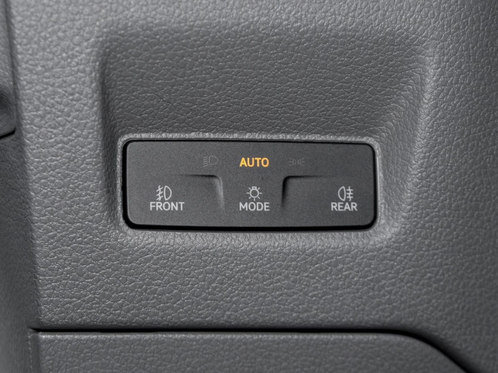 Volkswagen Crafter Kasten mittlerer Radstand – Bild 11