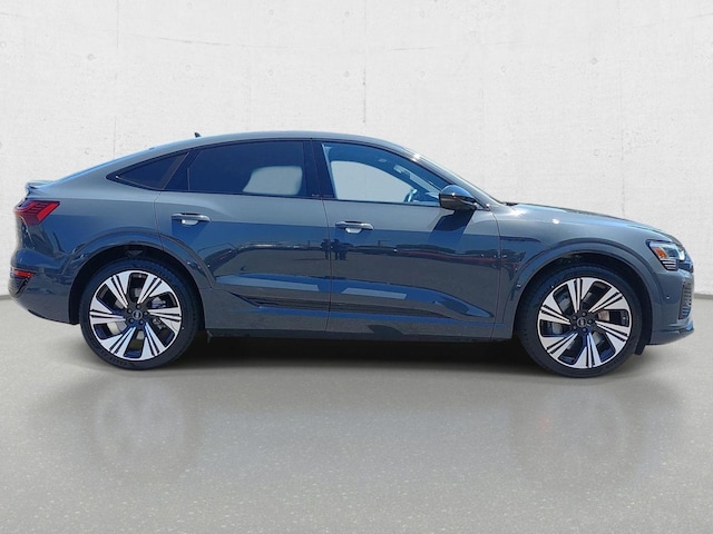 2024 Audi Q8 Sportback e-tron